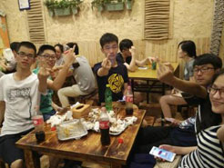福贡烧烤加盟,学烧烤技术,开烧烤店多少钱疯狂烤翅加盟